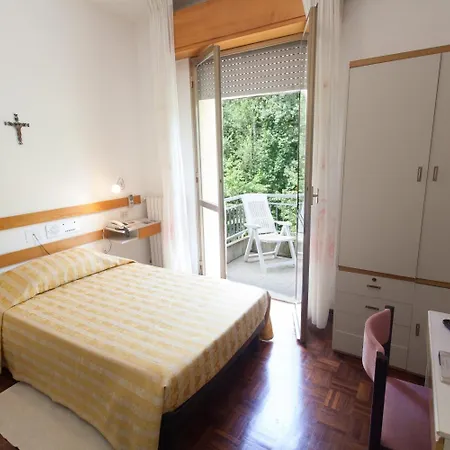 Rossini Hotel 3*