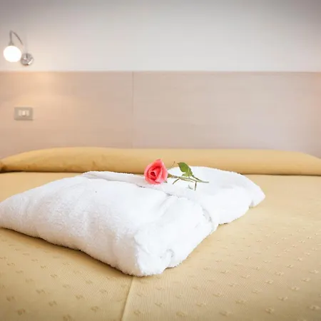 ホテル Rossini Tabiano Terme