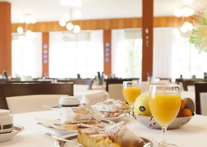 Отель Rossini 3*